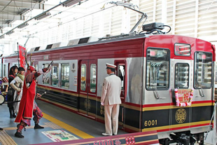 We wrapped a train on the Ueda Electric Railway Bessho Line